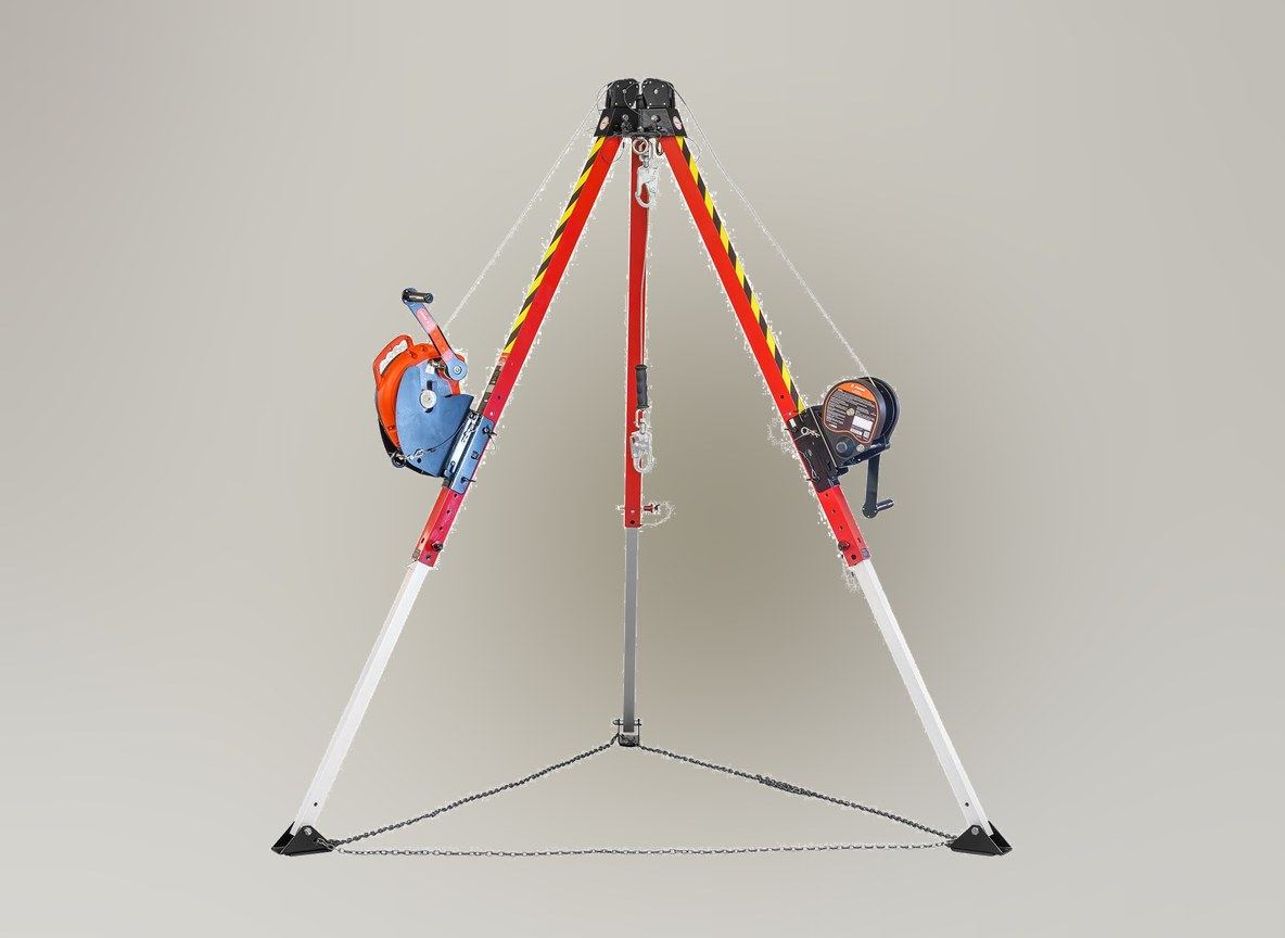KStrong tripod for confined space entry