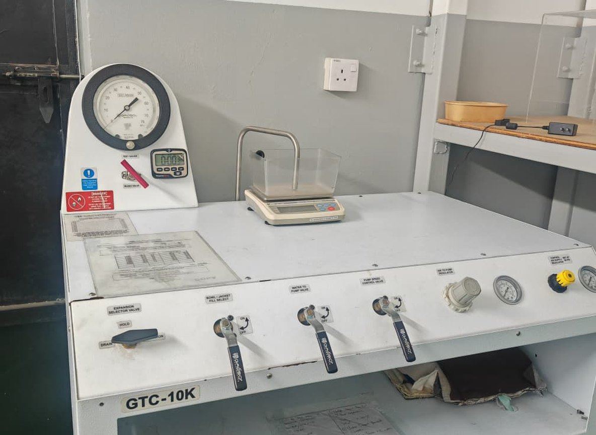 Calibration bench in the workshop